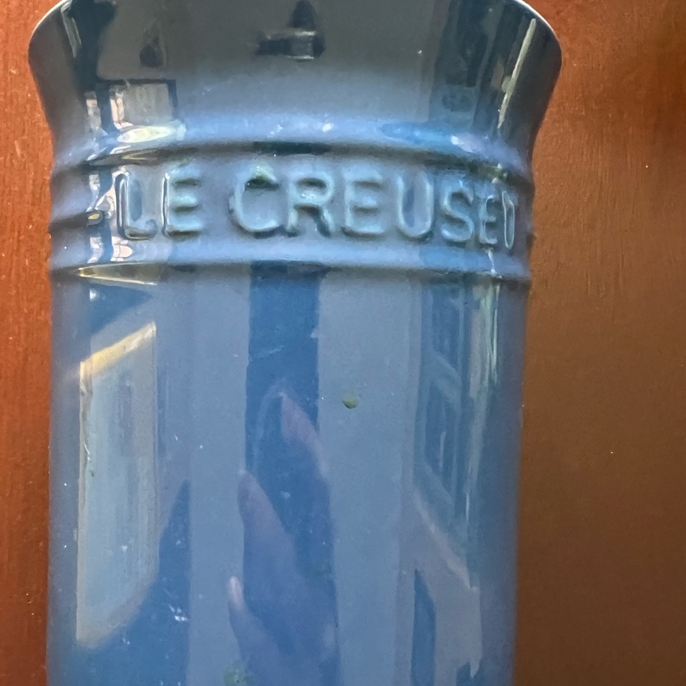 Le Creuset stoneware utensil crock
